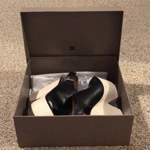 BCBGMaxazria Rafaela Wedges